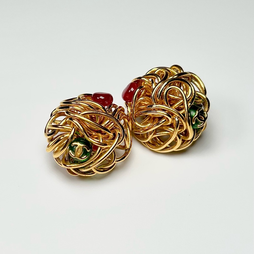 Vintage Chanel Gold and Gripoix Clip On Earrings